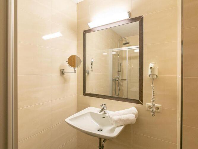 Holiday Flat With Wellness Area At The Fuegenerhof エクステリア 写真